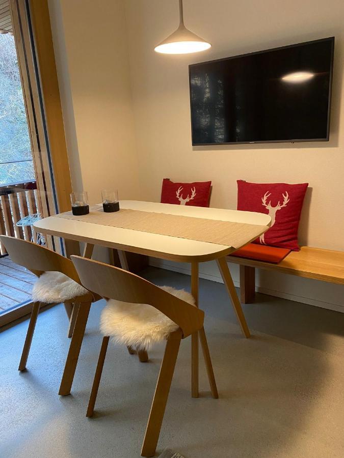 Stilvolle Ferienwohnung Direkt An Der Skipiste Flims Eksteriør bilde
