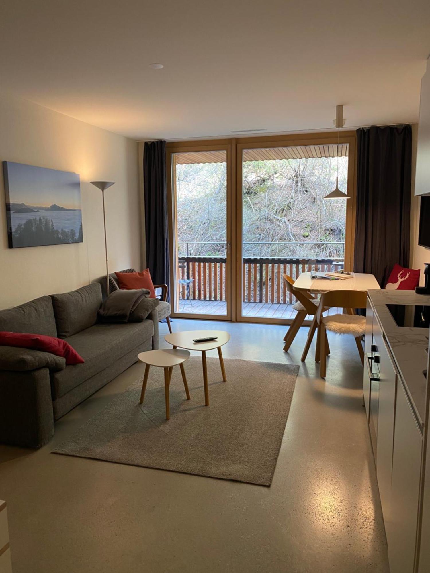 Stilvolle Ferienwohnung Direkt An Der Skipiste Flims Eksteriør bilde