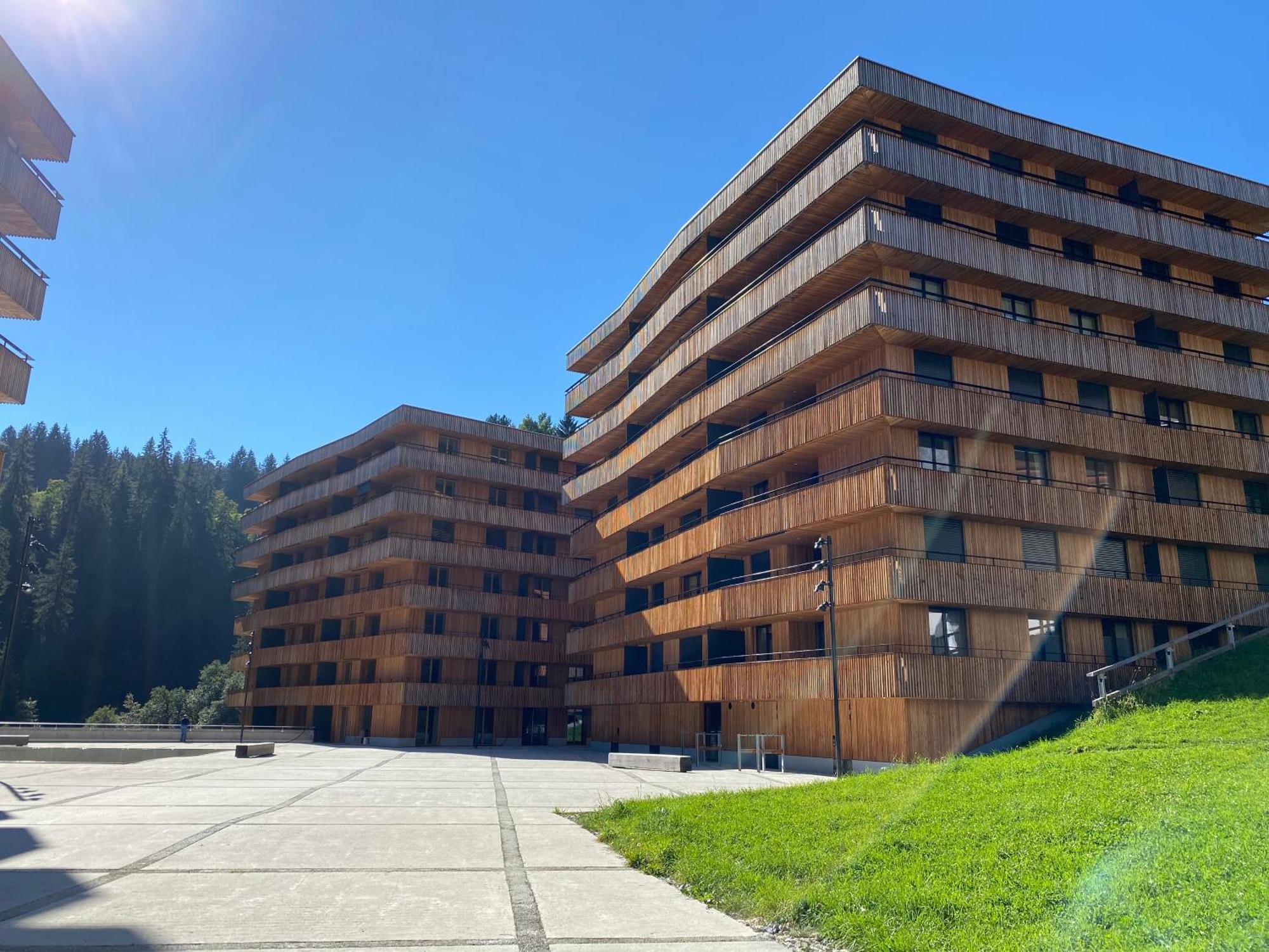 Stilvolle Ferienwohnung Direkt An Der Skipiste Flims Eksteriør bilde